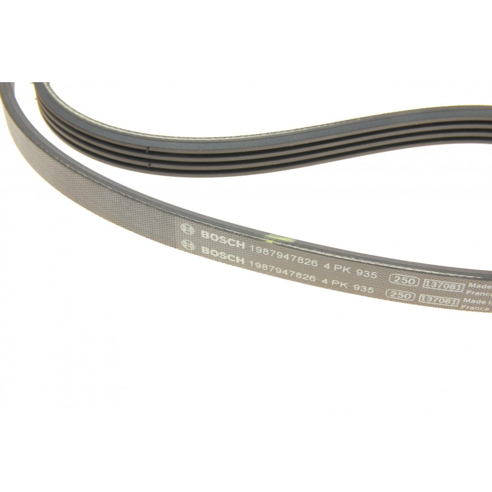 Ремінь генератора Mitsubishi Galant 1.8/2.0 87-03/Toyota Hilux 2.4 97-05 (4PK935)