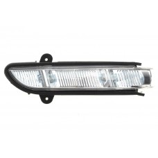 Повторювач повороту на дзеркало MB (W211/S211) 02-09 (R)