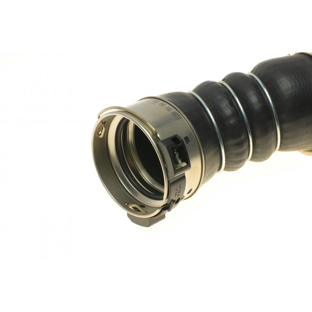 Патрубок інтеркулера (R) BMW X5 (F15/F85)/X6 (F16/F86) 3.0d 13-19 (N57)