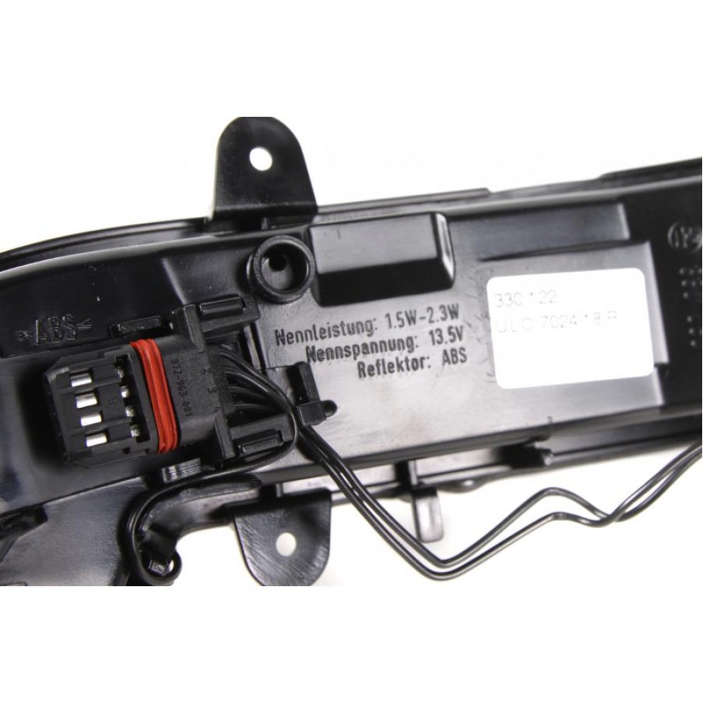Повторювач повороту на дзеркало MB (W211/S211) 02-09 (R)