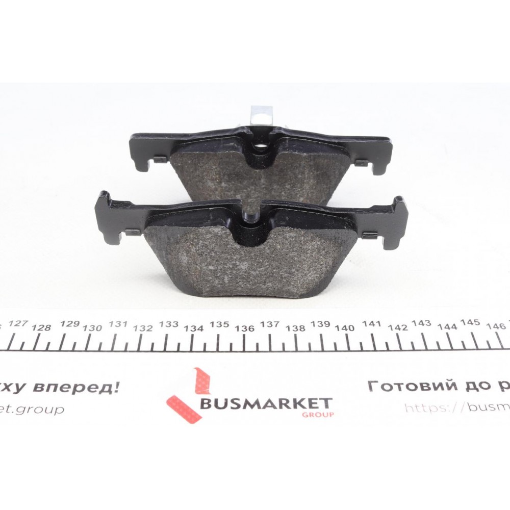 Колодки гальмівні (задні) BMW 3 (F30/F31/F34)/4 (F36) 11- (Bosch)