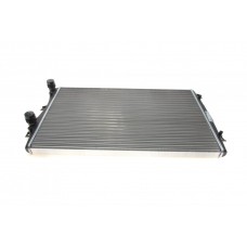Радіатор охолодження VW Caddy 1.9TDI/1.2TSI 03- (МКПП) (650x416x34)