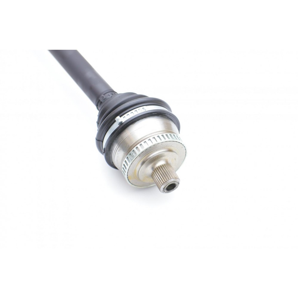 Піввісь (передня) Audi A4 94-01/VW Passat B5 96-05 (R) (+ABS45z)
