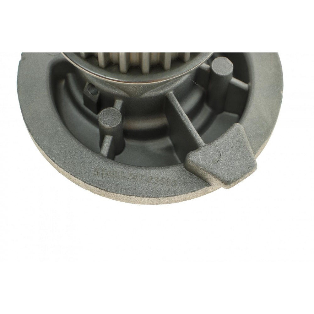 Помпа води Opel Astra F/Omega A/B/Vectra A/B 1.6/1.8i/2.0i 88-02