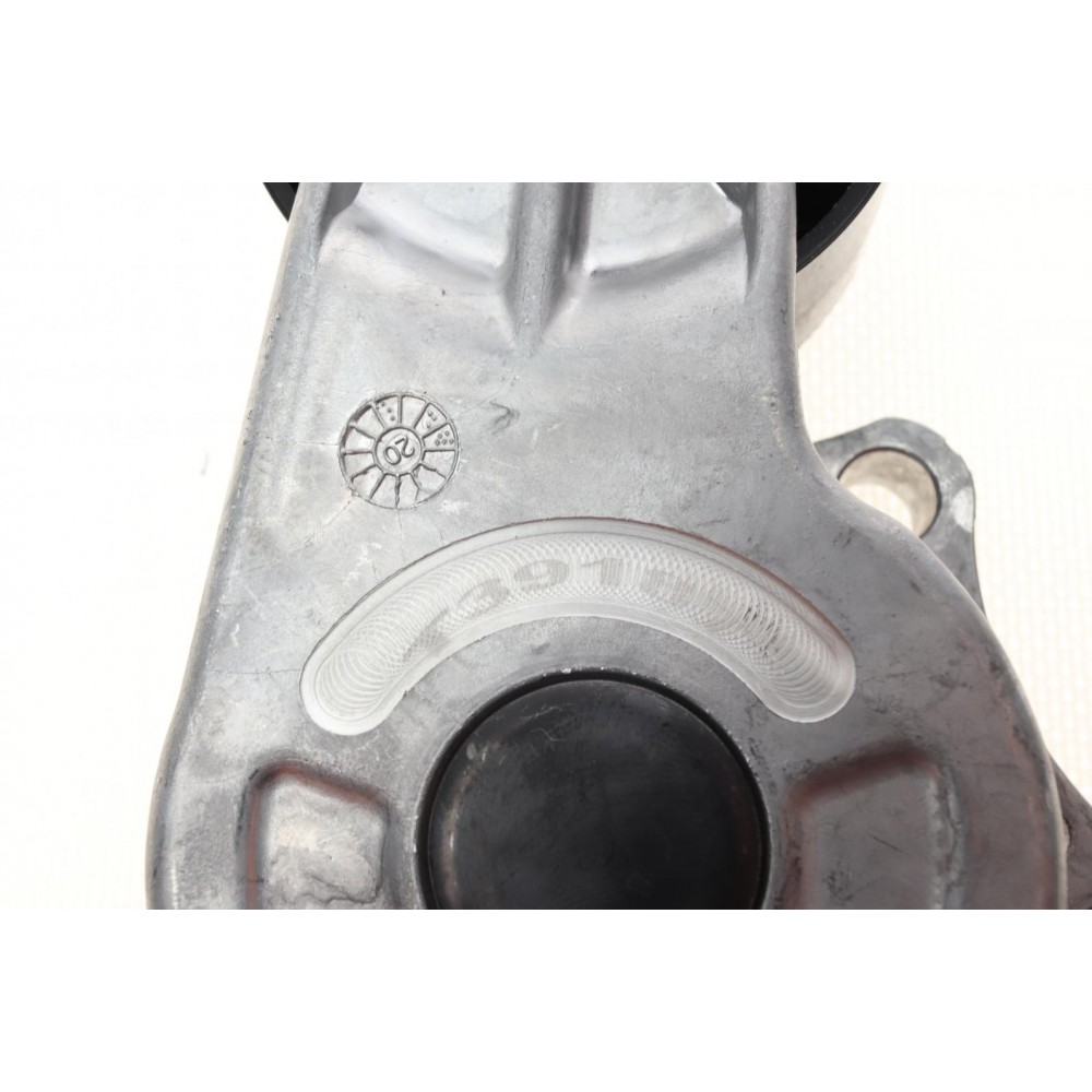 Натяжник ременя генератора Peugeot 2008/208 1.6HDi 12-/Citroen C3 1.4/1.6HDi 09- /C4 Cactus 14-