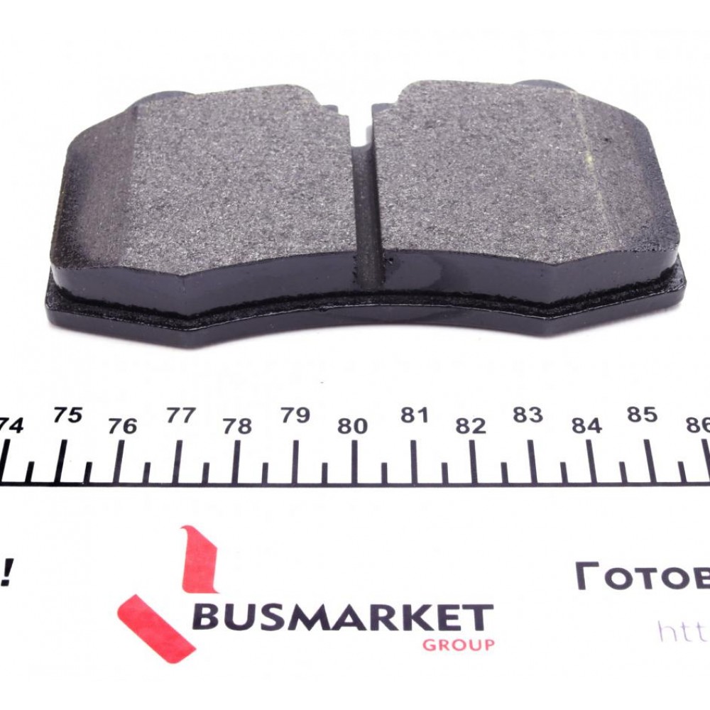 Колодки гальмівні (передні) BMW 7 (E38) 94-01/8 (E31) 90-99 (Brembo) Q+