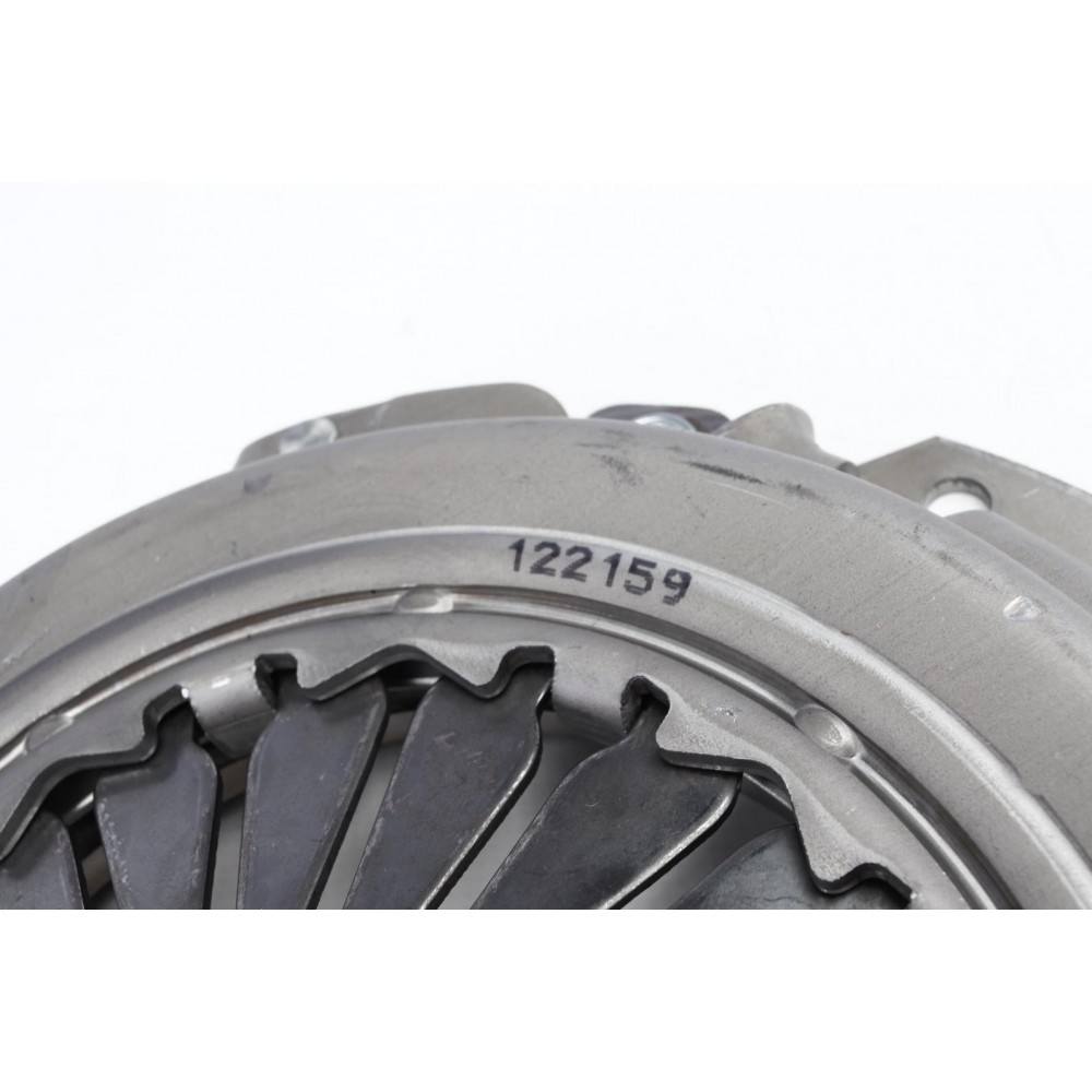 Комплект зчеплення Hyundai i30/Kia C'eed/Cerato 1.4/1.6i 04- (d=220mm) (+вижимний)