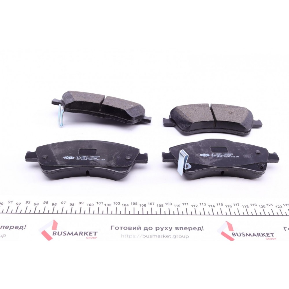 Колодки гальмівні (передні) Toyota Avensis/Verso 08-18/Corolla/Auris 06-15