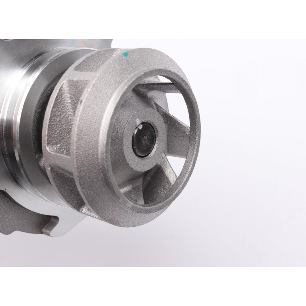Помпа води Audi A4/A6/VW Caddy/Golf IV/Passat/T5 1.8T/2.0 03-