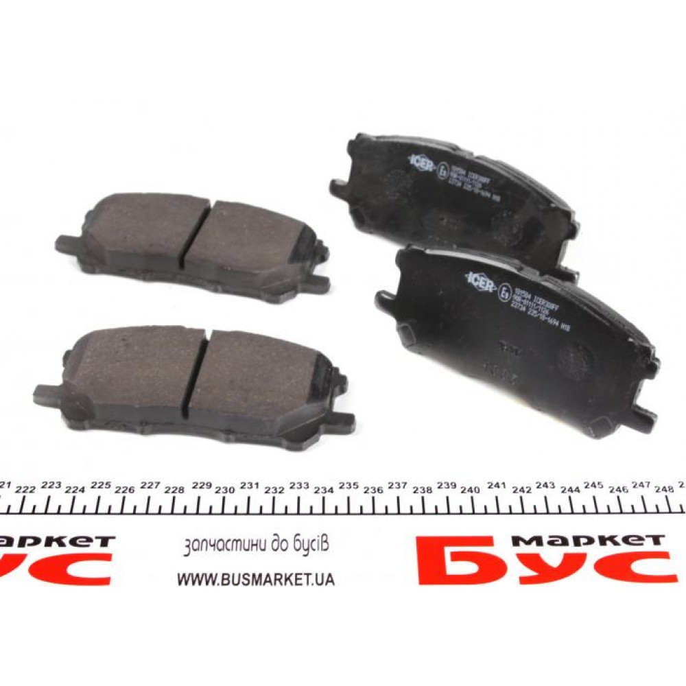 Колодки гальмівні (передні) Toyota Highlander/Kluger 03-10/Lexus RX 03-08