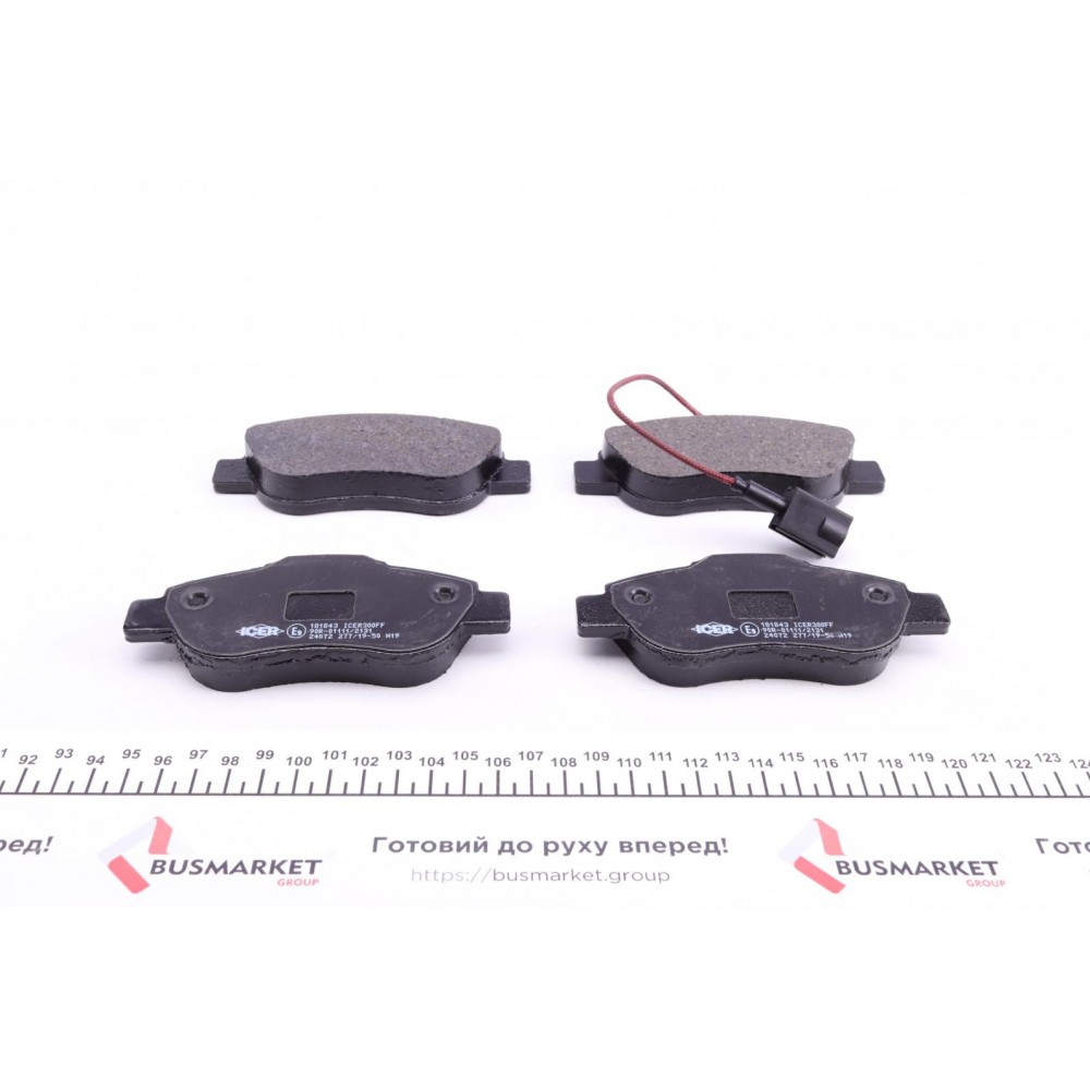 Колодки гальмівні (передні) Fiat Panda 03-/500/500C 07-/Ford Ka II 08-16 (+датчик)