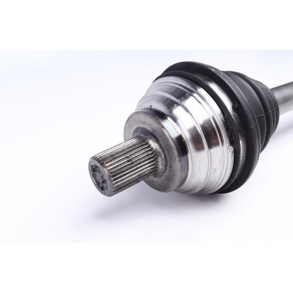 Піввісь VW Golf V 1.6 04-08 (L) (36x26x587.5)