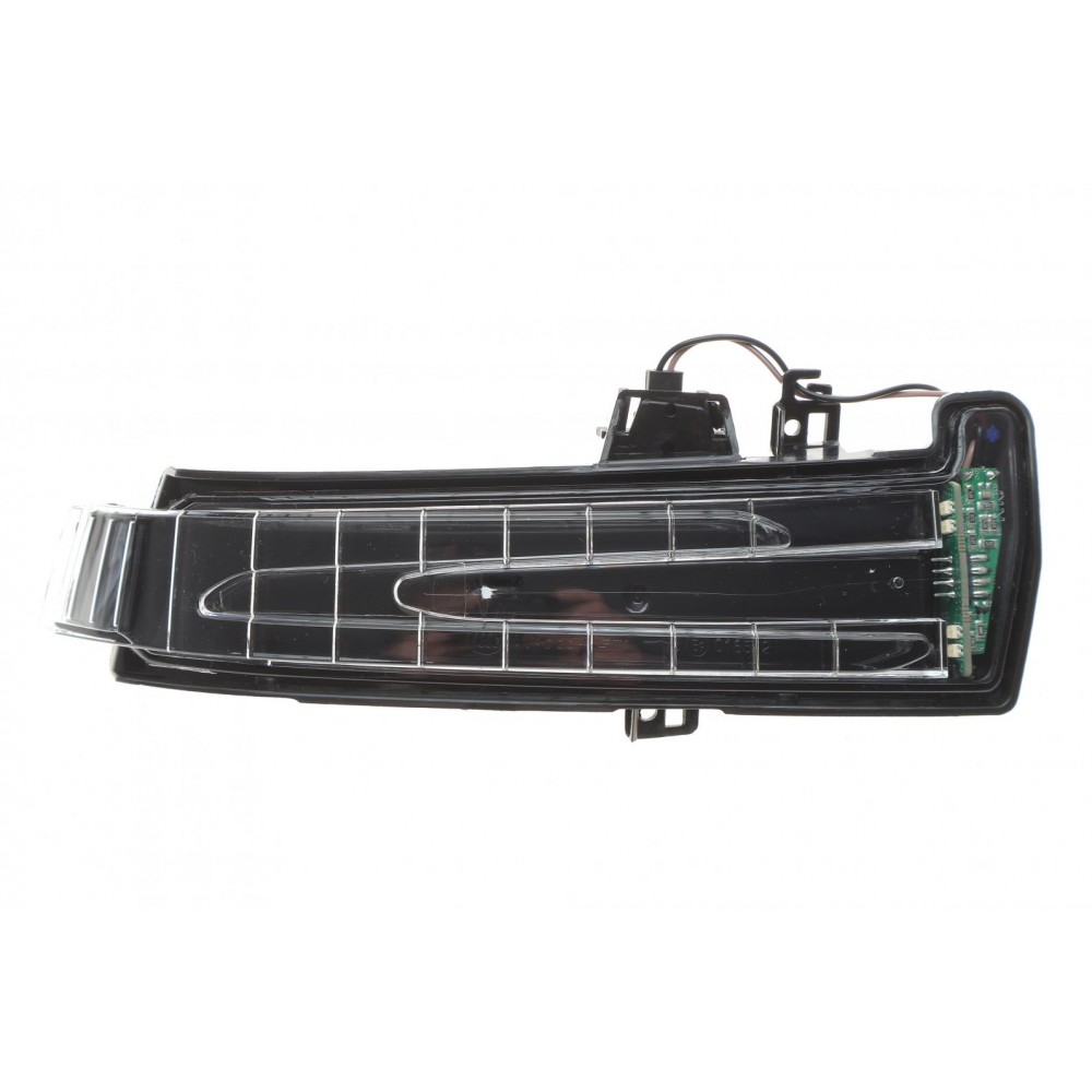 Повторювач повороту на дзеркало MB C-class (W204)/E-class (W212) 09-16 (R)