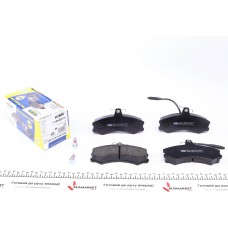 Колодки гальмівні (передні) Citroen C25/Fiat Ducato/Peugeot J5 81-94/VW L80 95-00 (+датчики)