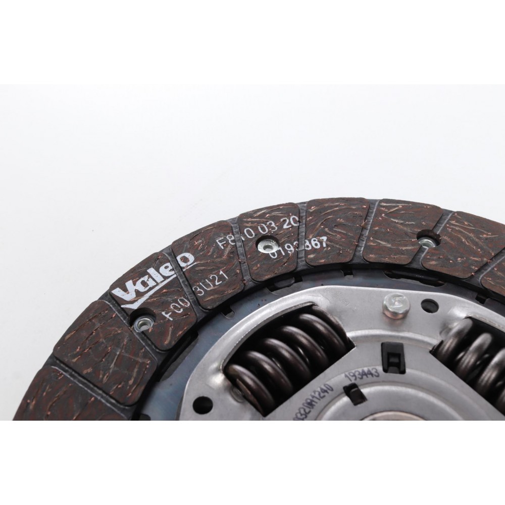 Комплект зчеплення Citroen Nemo/Peugeot Bipper 1.4/1.6 08-/Peugeot Partner 96- (d=200mm) (+вижимний)