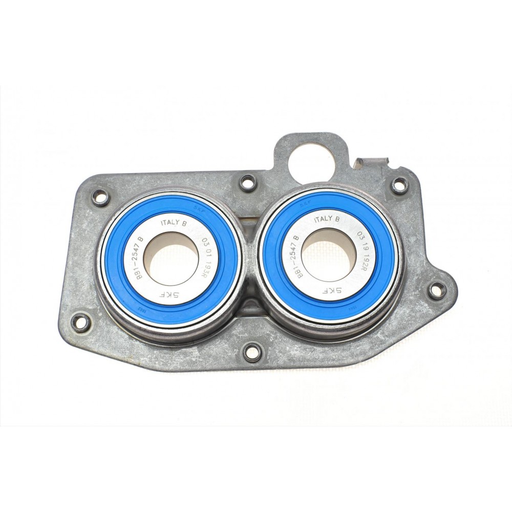 Підшипник КПП VW Caddy III/Passat/Touran 1.4-2.0D 03-15 (SKF)