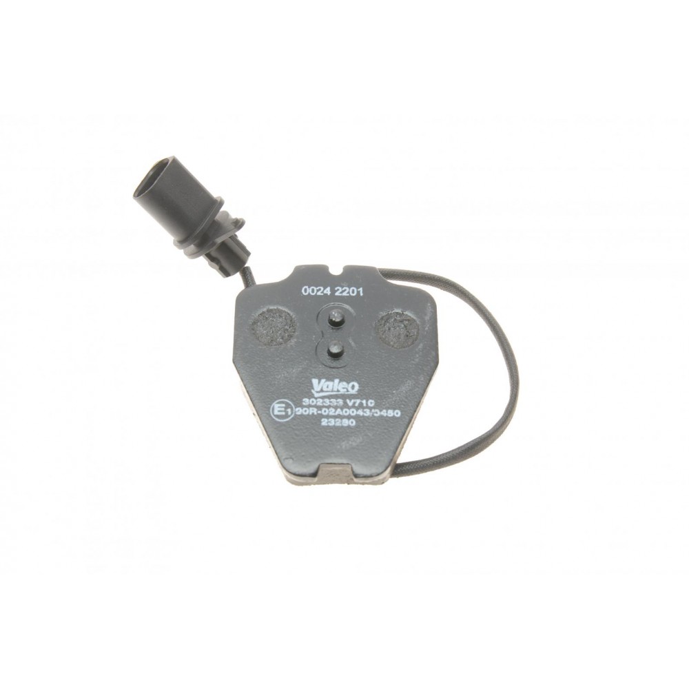 Колодки гальмівні (передні) Audi A4 97-01/A6 97-05/VW Passat B5 00-05/Phaeton 02-08 (+датчики)