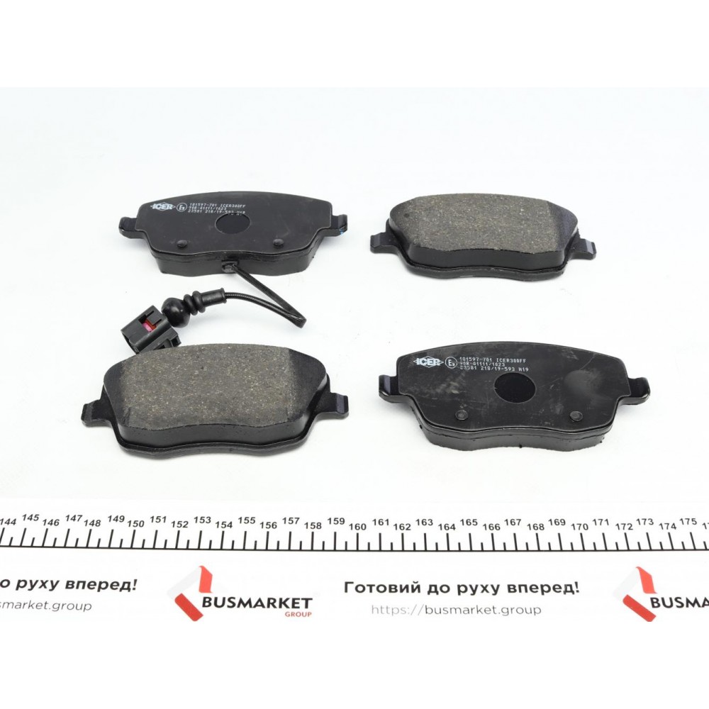 Колодки гальмівні (передні) Seat Ibiza/VW Polo 01-09/Skoda Fabia 99-14/Roomster 06-15 (+датчик)
