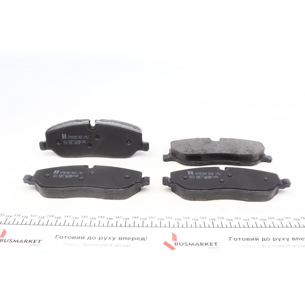 Колодки гальмівні (передні) Land Rover Range Rover 02-13/Discovery III 04- (Lucas II)