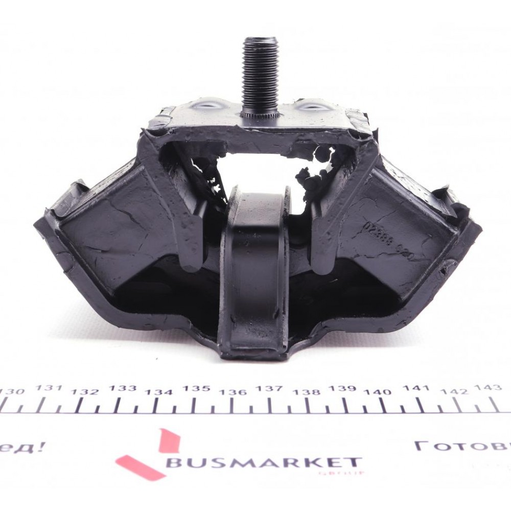 Подушка АКПП MB E-class (W124) -96