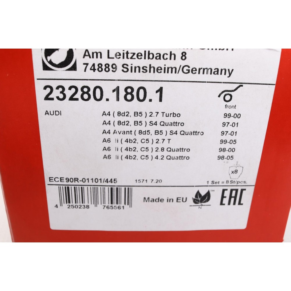 Колодки гальмівні (передні) Audi A4/A6 97-05/VW Passat V 01-08 (Lucas-Girling) (з датчиком)