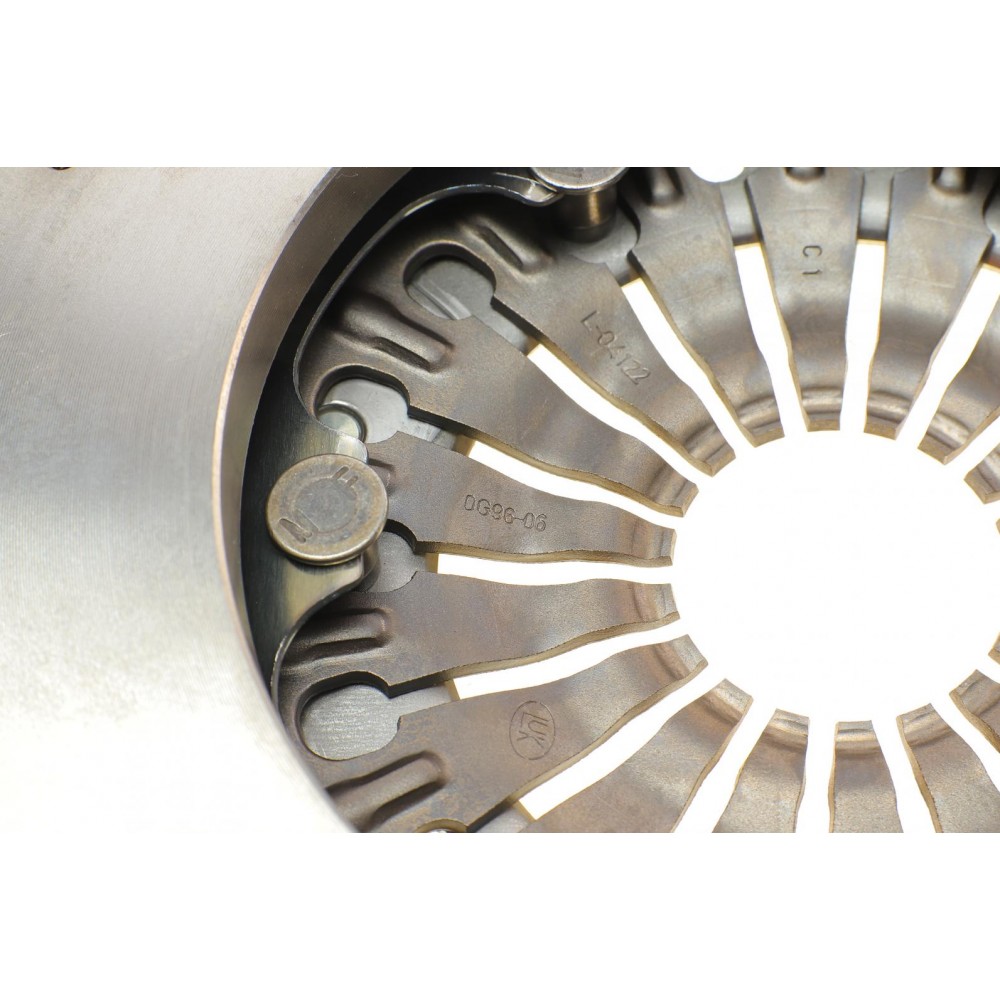 Комплект зчеплення MB A-class (W176) 12-18 (d=240mm) (+вижимний) M270/OM651