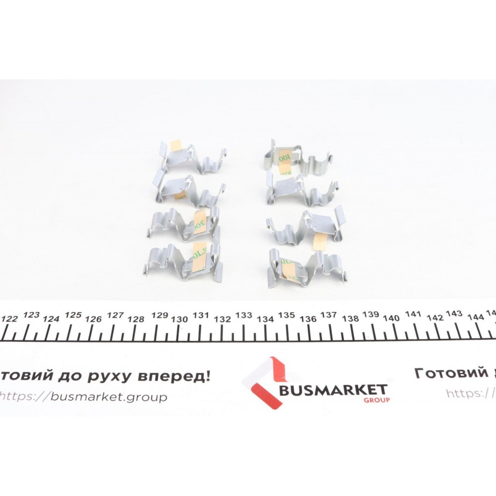 Колодки гальмівні (передні) Audi A6/A7/A8/Q7/Q8/VW Touareg 17- (Akebono) (з аксесуарами)