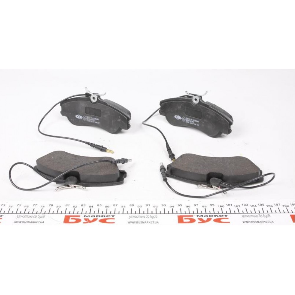 Колодки гальмівні (передні) Citroen Berlingo 96-11/Xsara/Peugeot 306 93-05/Partner 96-15 (+датчики)