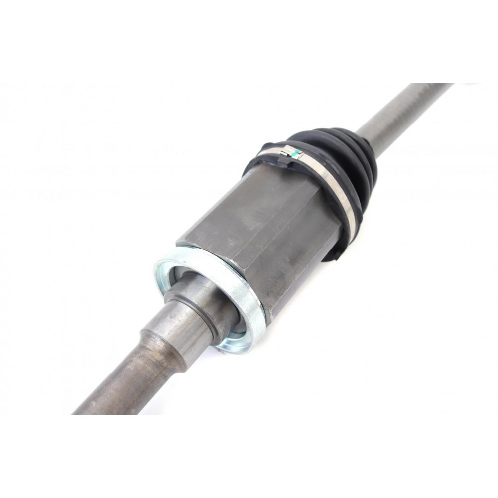 Піввісь (передня) BMW 5 (F10/F11)/6 (F06/F12/F13) xDrive 10-18 (R) (37x27/862)