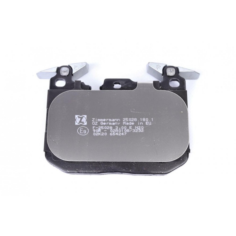 Колодки гальмівні (передні) BMW 1 (F20/F21)/ 3 (F30/F31/F34)/ i8 (I12) 11- (Brembo)