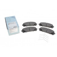 Колодки гальмівні (передні) Toyota Highlander 14-/Rav4 IV/V/Lexus ES 12-/NX 14-/RX 08- (з аксесуарами)