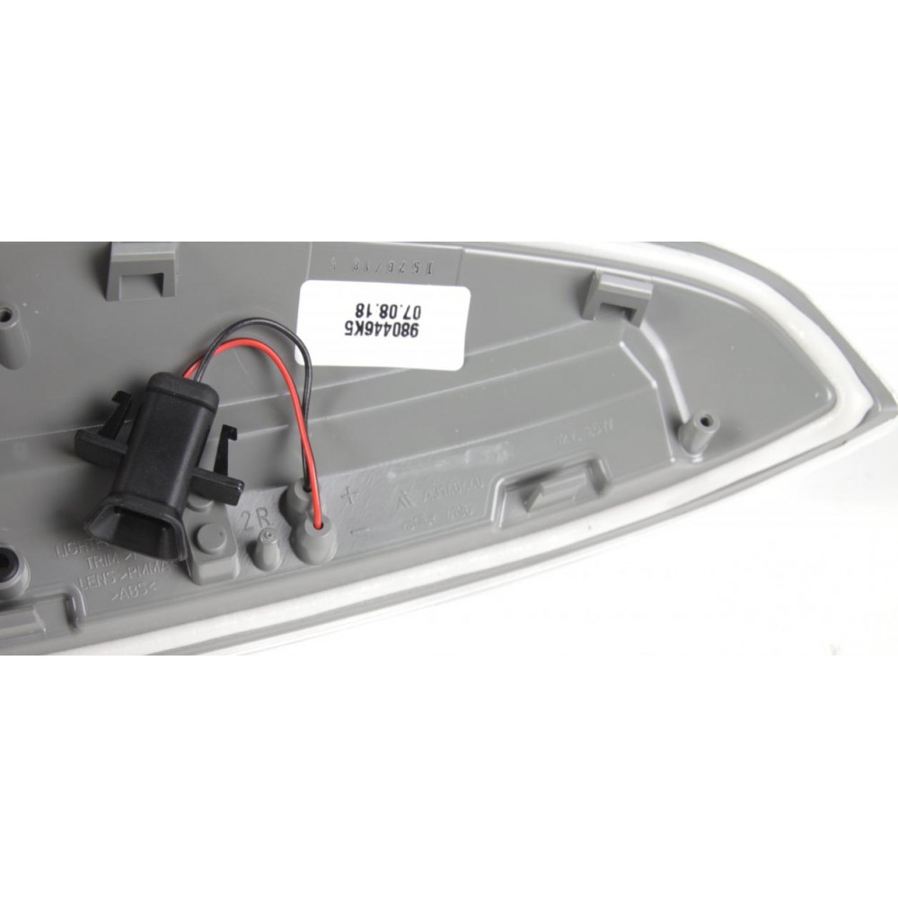 Повторювач повороту на дзеркало MB (W204/S204) 07-14 (R)