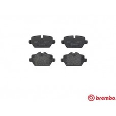 Комплект гальмівних колодок з 4 шт. дисків BREMBO P06080