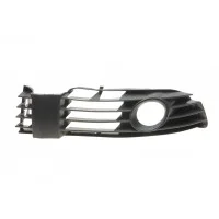 Вставка бампера (без протитуманки) VW Passat 00-05 (R)
