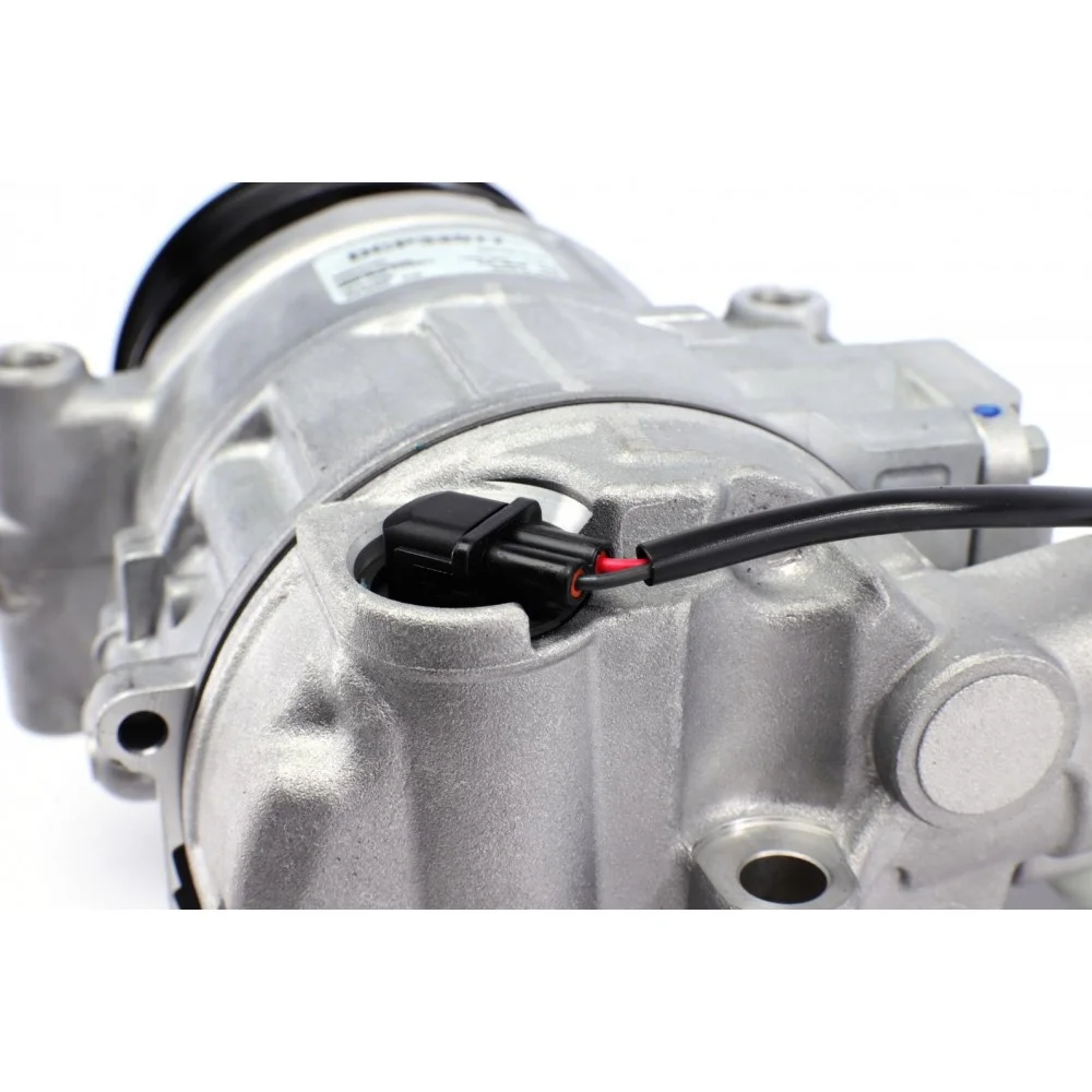 Компресор кондиціонера VW T5 2.0TDI 15- (упаковка Denso)
