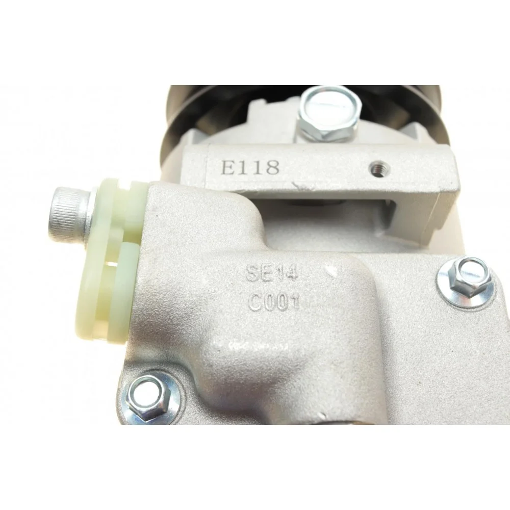 Компресор кондиціонера Audi A2/Seat Ibiza/Cordoba/Skoda Fabia/Roomster/VW Golf 1.0-2.0 99-