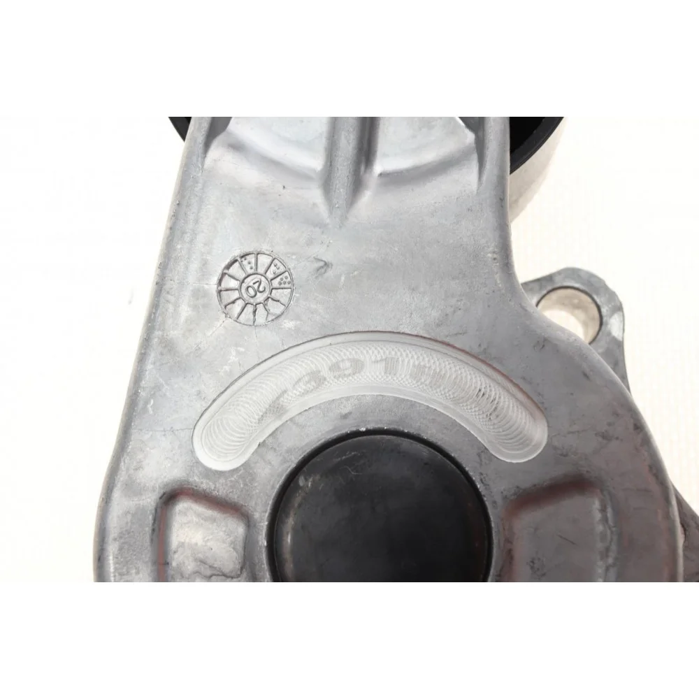 Натяжник ременя генератора Peugeot 2008/208 1.6HDi 12-/Citroen C3 1.4/1.6HDi 09- /C4 Cactus 14-