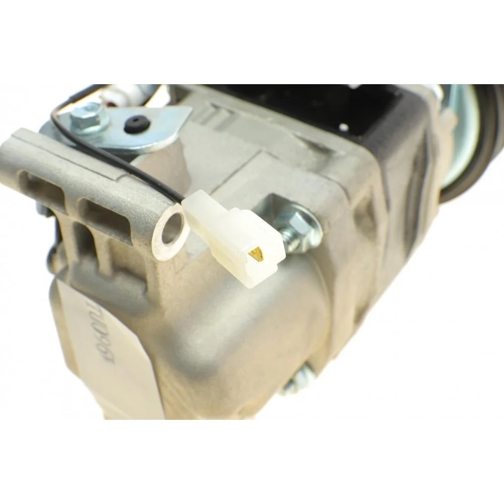 Компресор кондиціонера Mazda 3 2.0 03-09/5 1.8/2.0 05-10