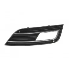Вставка бампера (під протитуманку) Audi A4 08-15 (R)