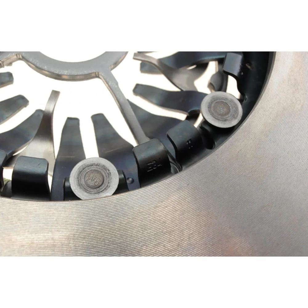 Комплект зчеплення Toyota Rav4 2.0/2.2D 12- (d=250mm) (+вижимний)