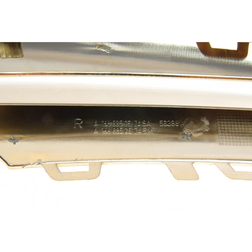 Вставка бампера (під протитуманку) MB GL-class (X166) 12-15 (R)