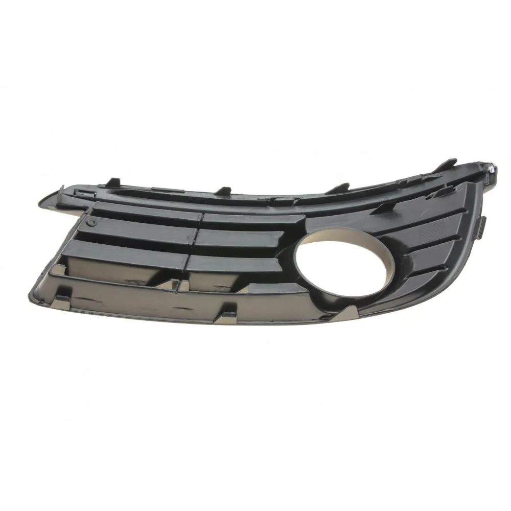 Вставка бампера (під протитуманку) VW Golf V/VI/Jetta III/IV 06- (R)