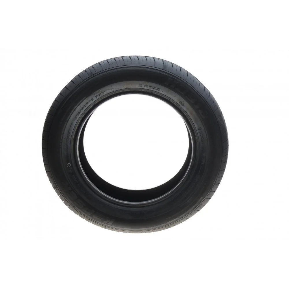 Шина HD918 215/60 R16 95V (літня)