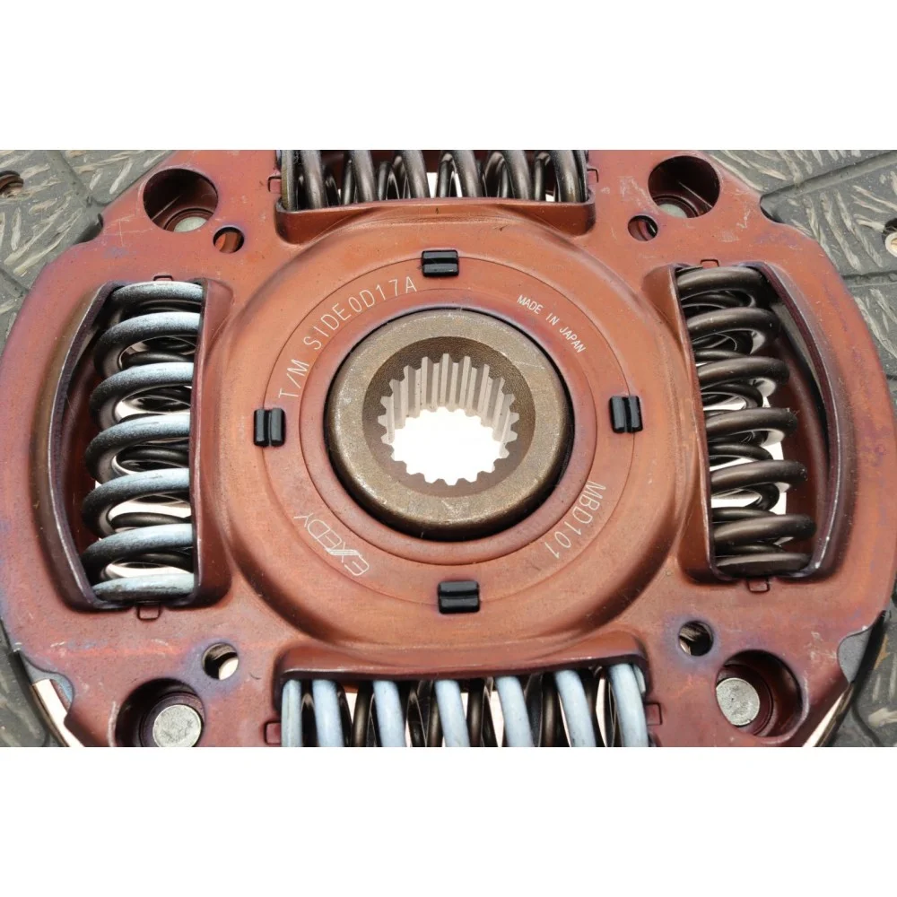 Диск зчеплення Peugeot 4007 2.0/2.4 16 V 07-13
