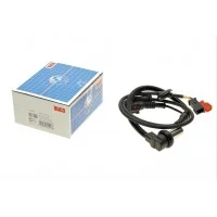 Датчик ABS (передній) Audi A4/VW Passat 94-05 (з датчиком витрати) (HÜCO)