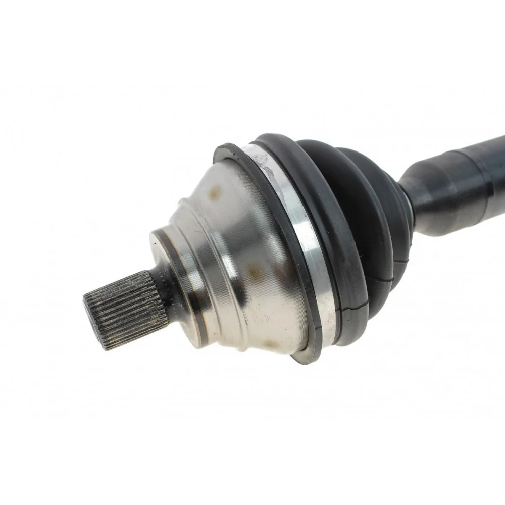 Піввісь (передня) Skoda Octavia/VW Golf/Passat 03-08 (R) (26x36x678)