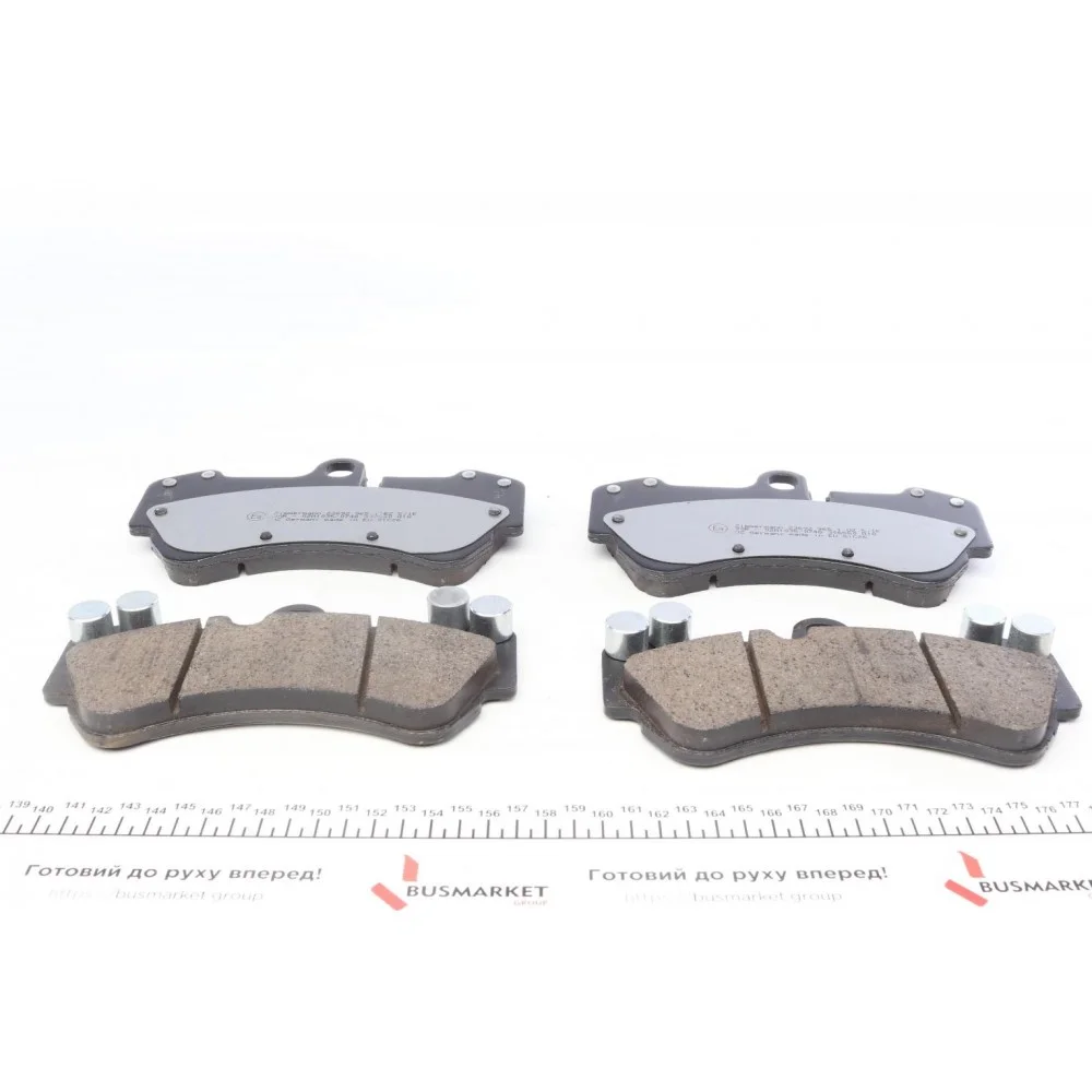 Колодки гальмівні (передні) Porsche Cayenne/VW Touareg 02-10 (Brembo) (з низьким продукуванням пилу)