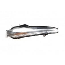 Повторювач повороту на дзеркало MB C-class (W205)/Vito (W447) 14- (R)